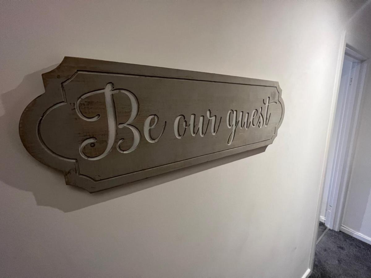 House Sleeps 8. 2Bedrooms & Sofa Beds In Sitting Room Bath Ngoại thất bức ảnh