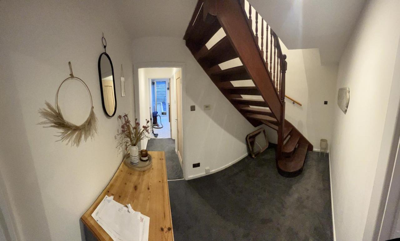House Sleeps 8. 2Bedrooms & Sofa Beds In Sitting Room Bath Ngoại thất bức ảnh
